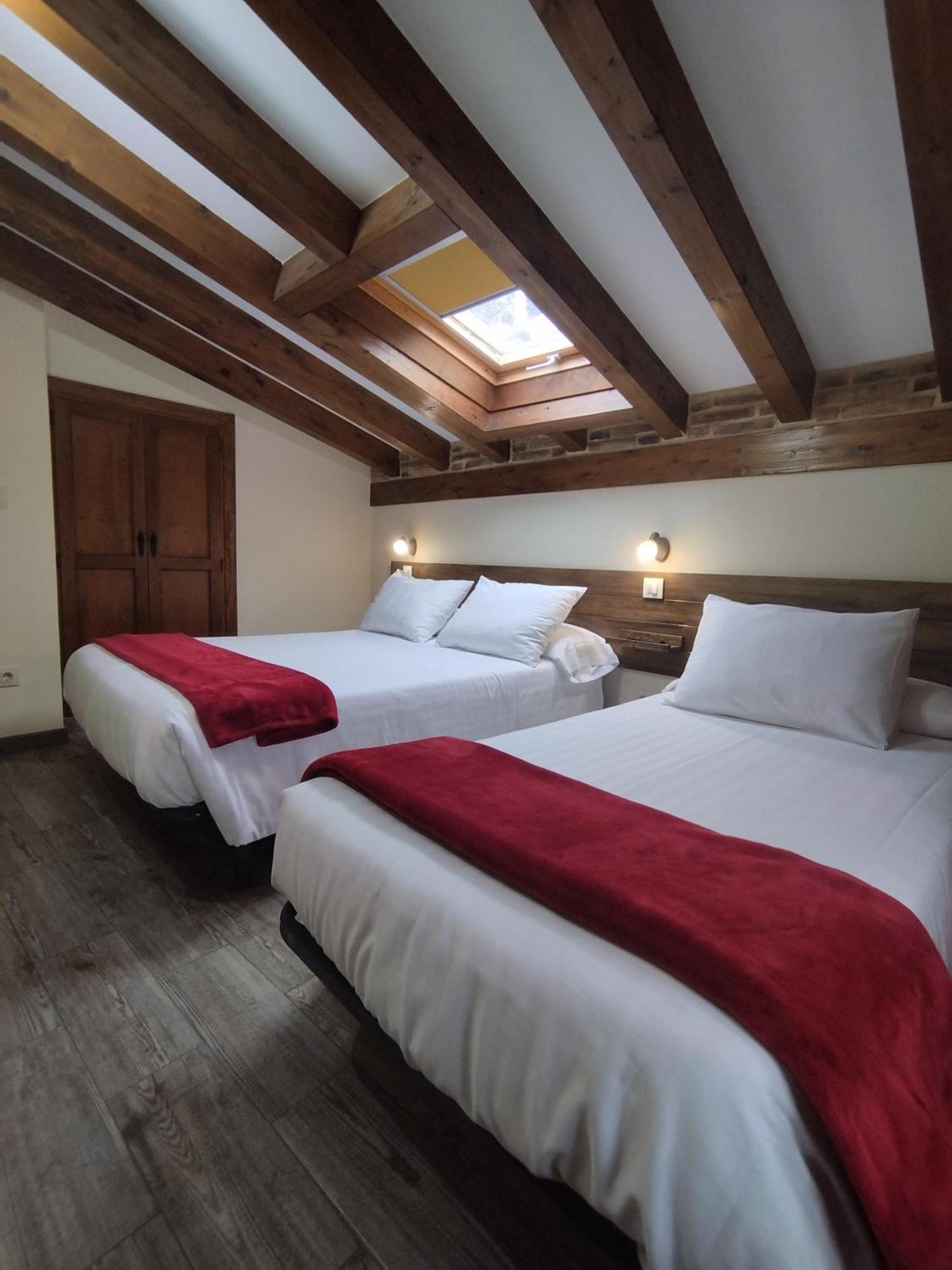 Apartamentos Legado De Santillana Santillana del Mar Exterior photo