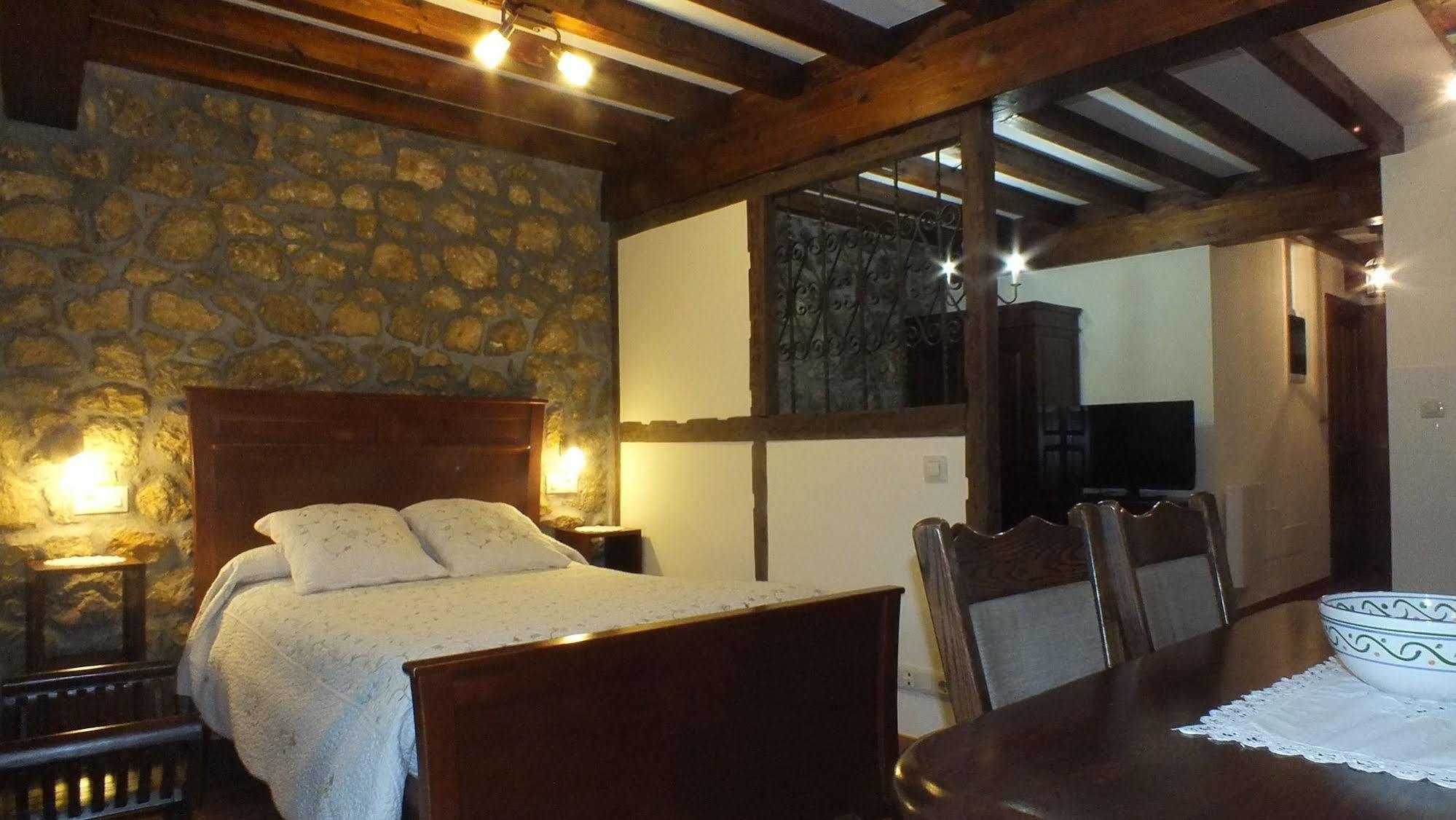 Apartamentos Legado De Santillana Santillana del Mar Exterior photo